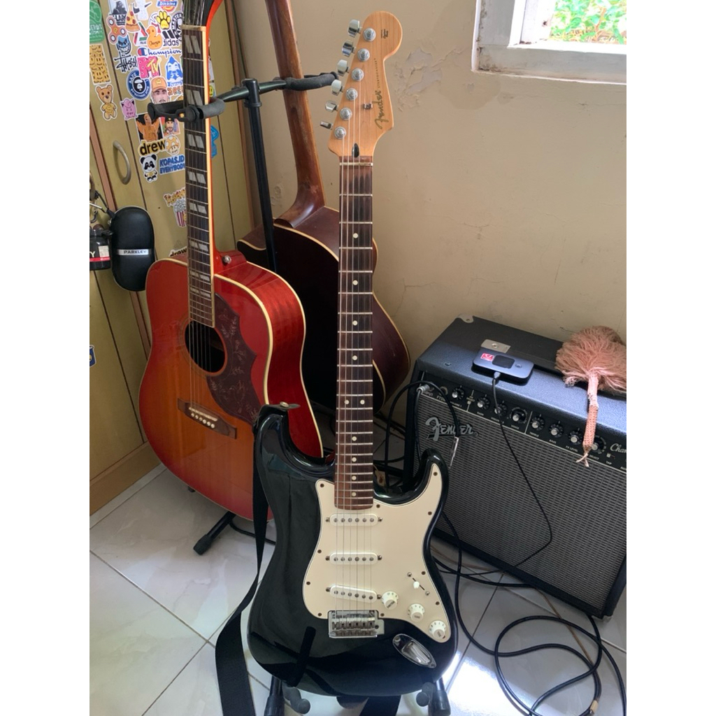 Fender Player Stratocaster PF + Fender Champion 40