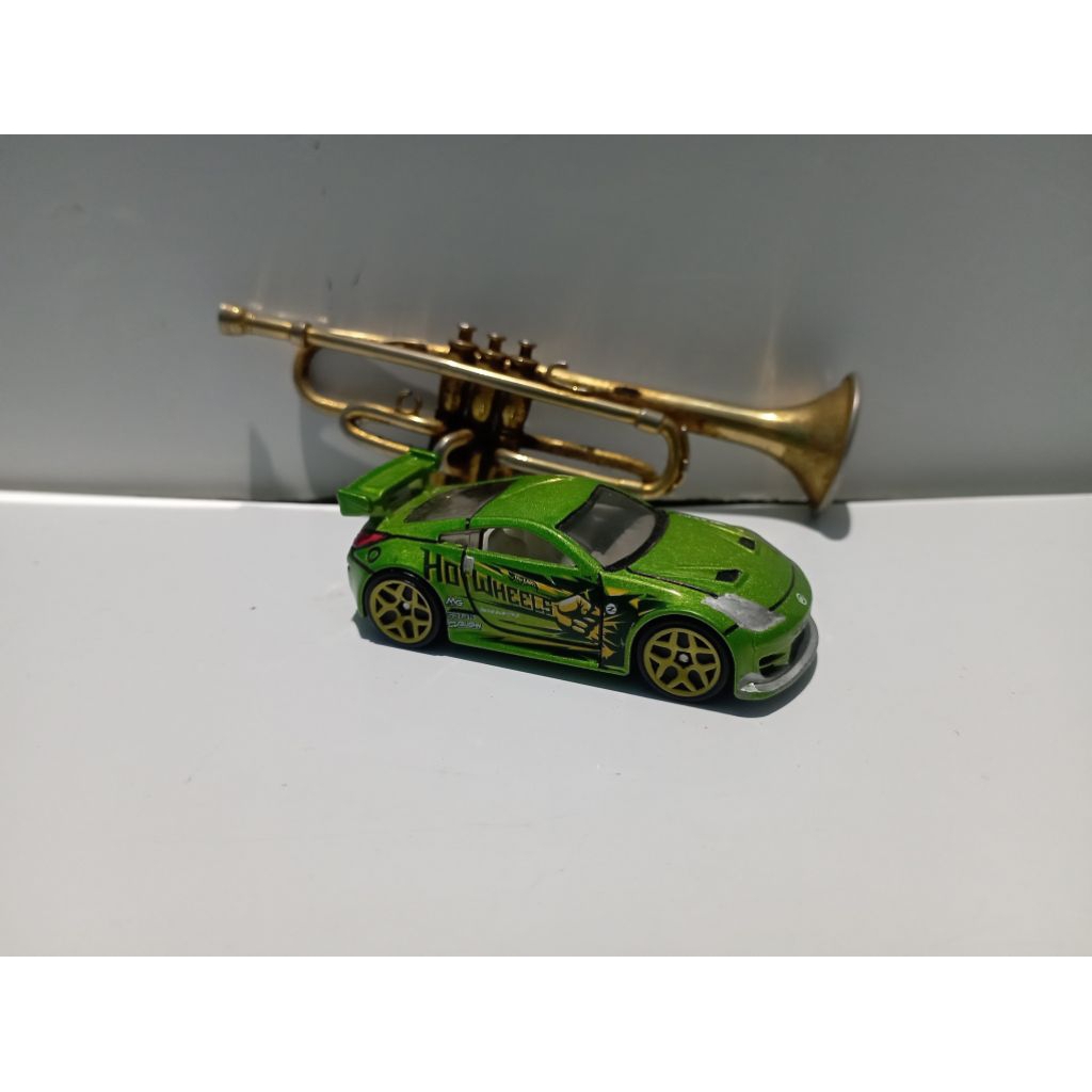 Hot Wheels Nissan 350z hijau