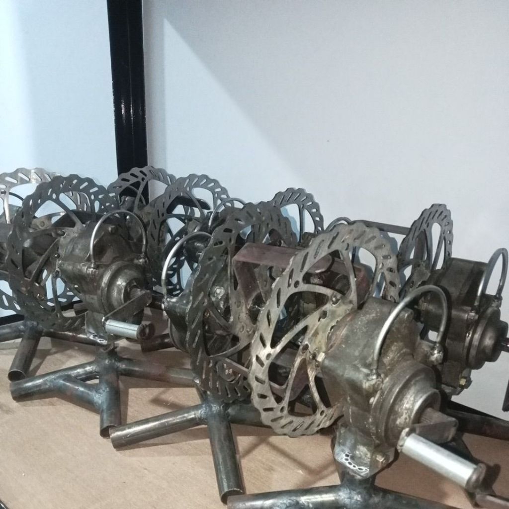 KEREKAN LAYANGAN TERBUAT DARI DINAMO STATER.