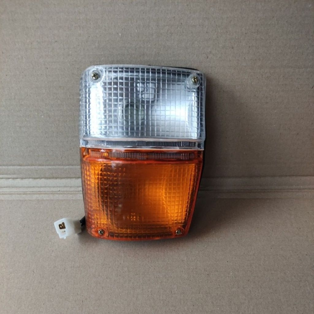 lampu sein assy KANAN toyota Hiace old