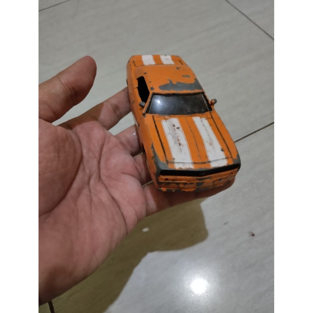Diecast Jada Chevy Camaro, Skala 1:32, Kondisi Junk. Lihat Gambar Terakhir.
