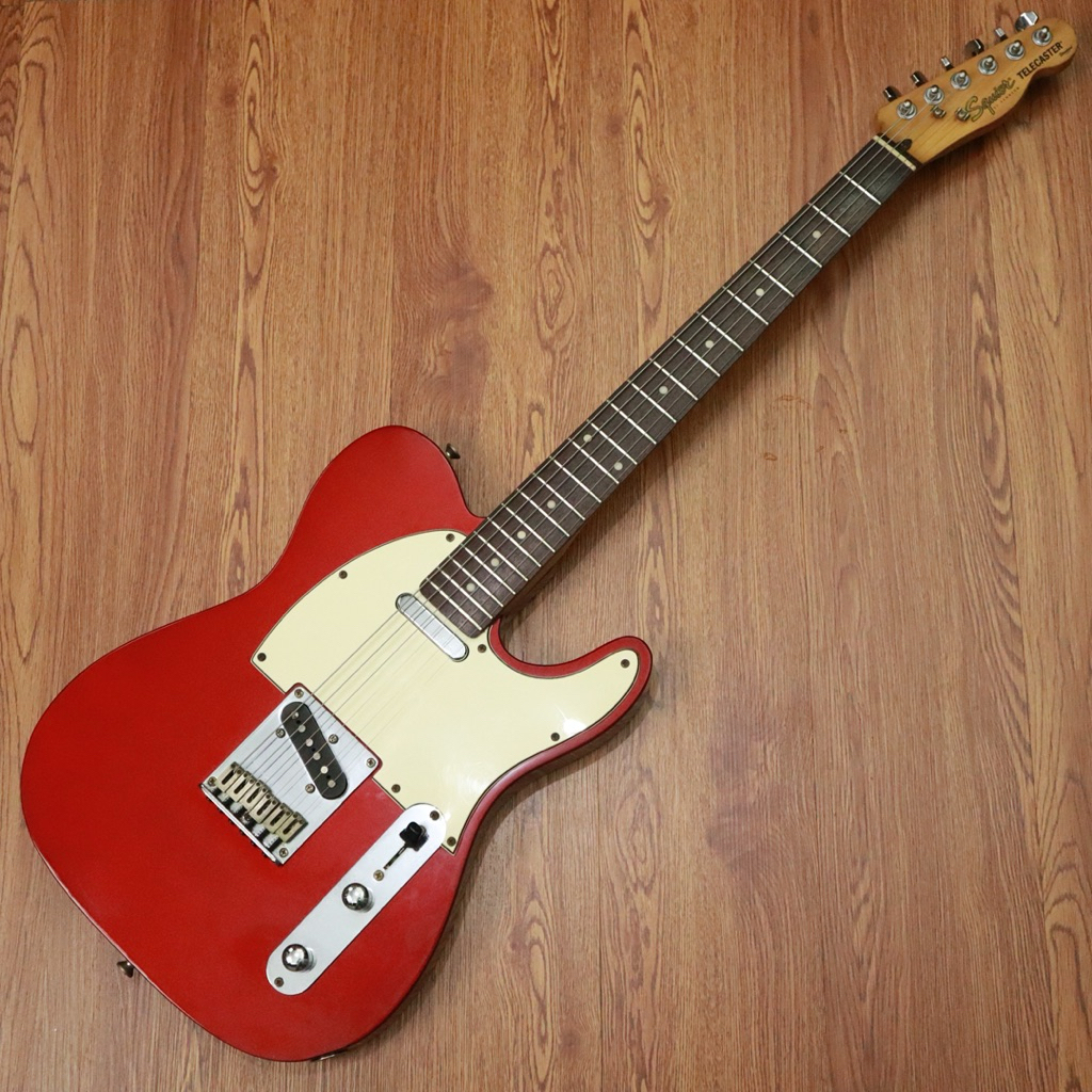 Squier Standard Series Telecaster in Candy Apple Red