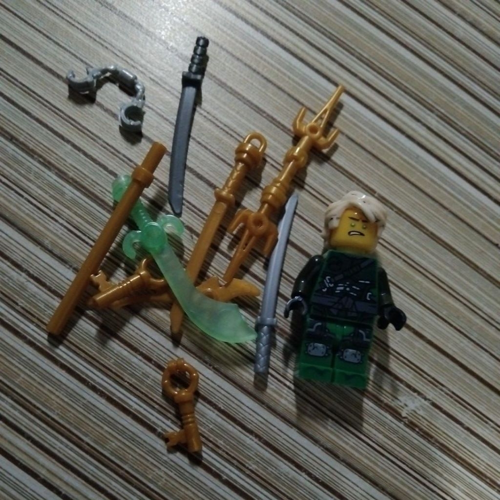Lego ninjago lloyd kw