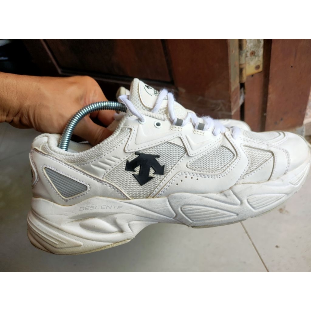 Sepatu Descente sz 43 (2nd)