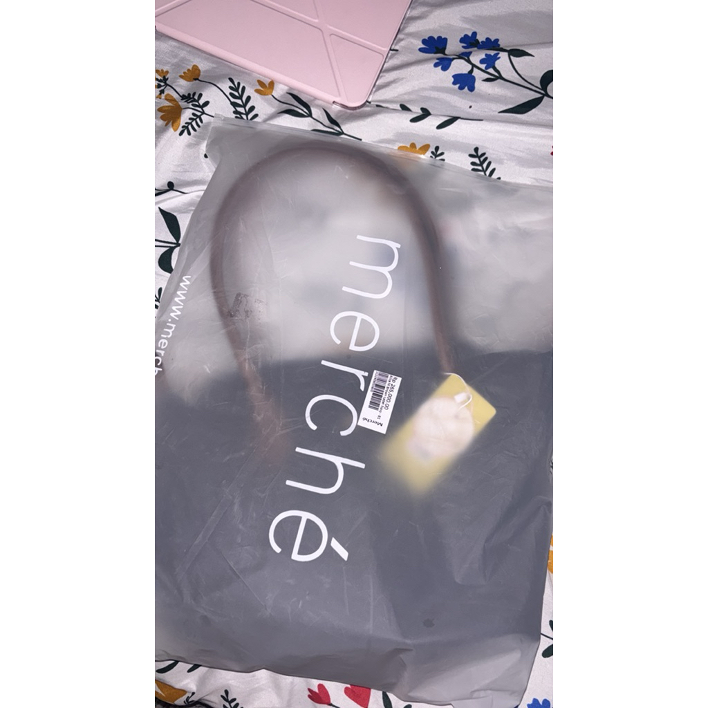 tas merche new / preloved