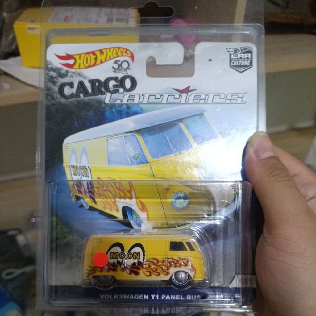Hotwheels Premium Volkswagen T1 Panel Bus