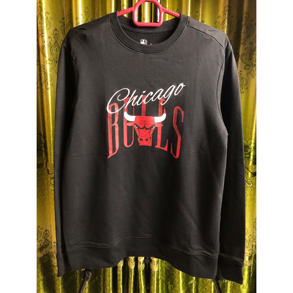 Sweatshirt Original NBA Chicago Bulls crewneck Nba chicago bulls crewneck hitam bulls bull sweater h