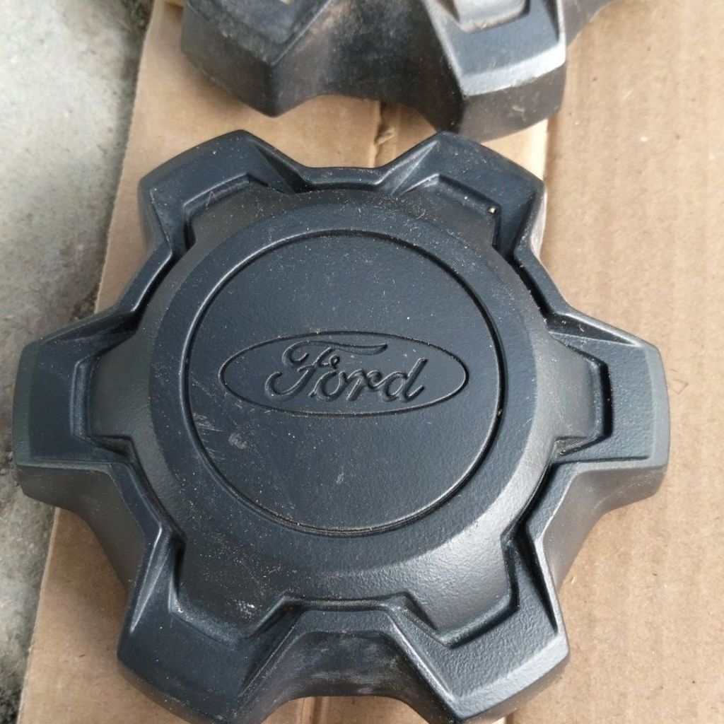 emblem dop logo tutup velg pelek besi kaleng oem original ford
