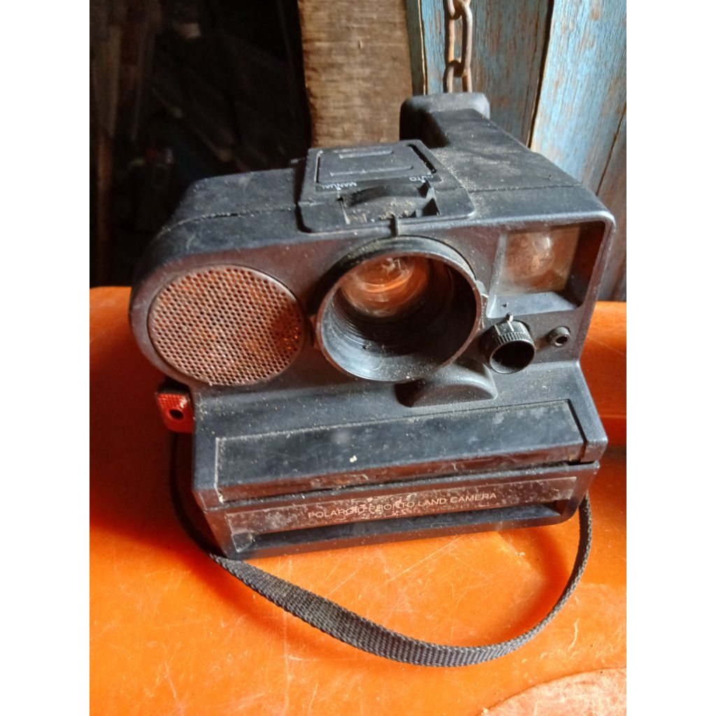 Kamera polaroid pronto land camera  255rb jadul antik vintage lawas kuno  display dianggap mati