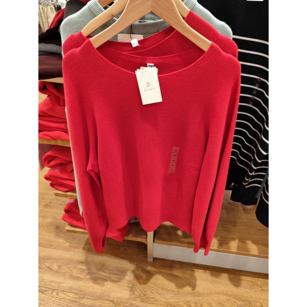 Sweater Rajut 3D Crew Neck Lengan Wanita Uniqlo (Unisex)
