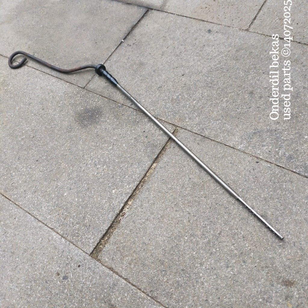 stik colokan oli mesin (oil dipstick) 15301-13010 Toyota kijang kotak KF20