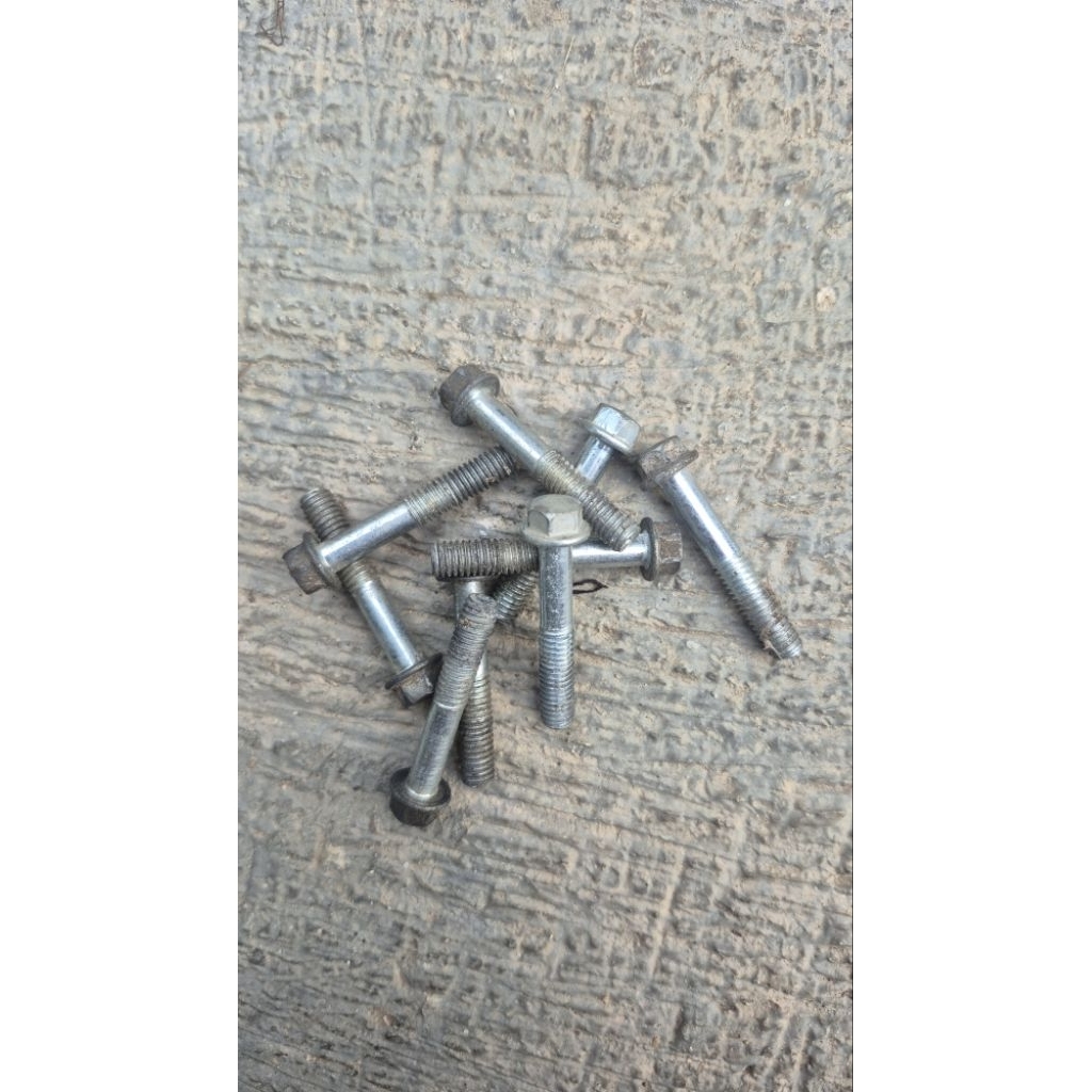 Baut cvt beat, scoopy, genio copotan motor
