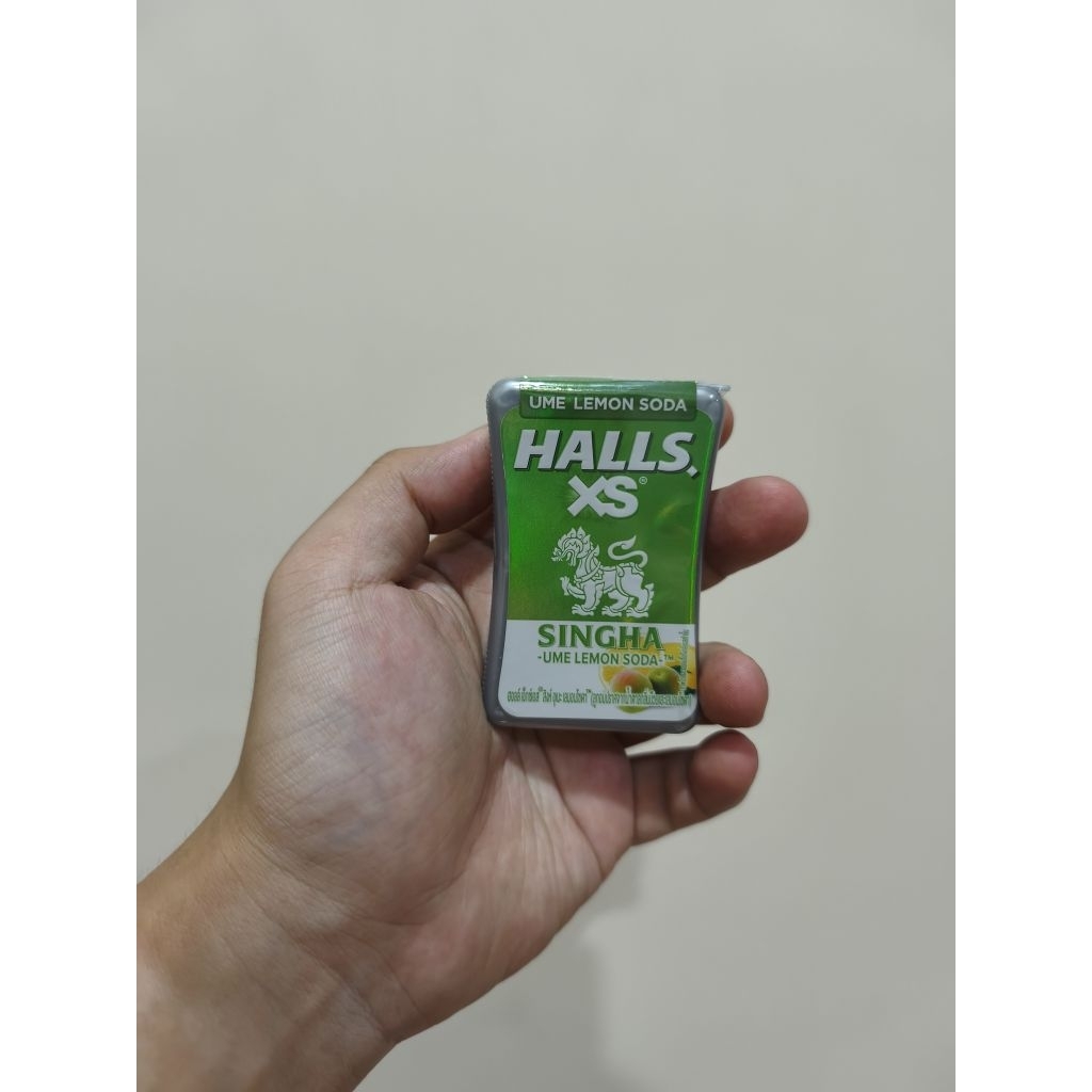 HALLS XS X SINGHA CANDY SUGAR FREE