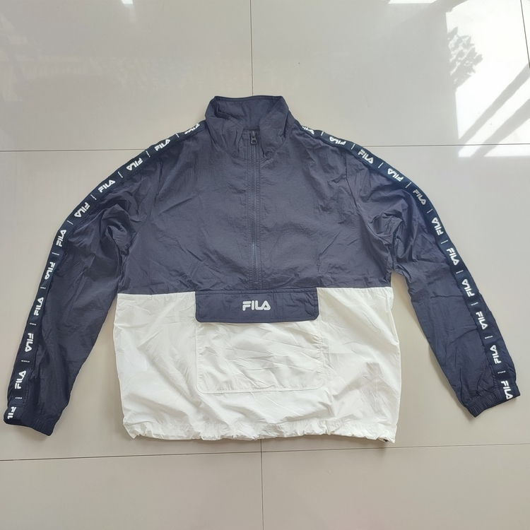 22. Jacket Outdoor Casual Fila Studio Size tag M - Pakaian Gunung Lapangan Running Olahraga