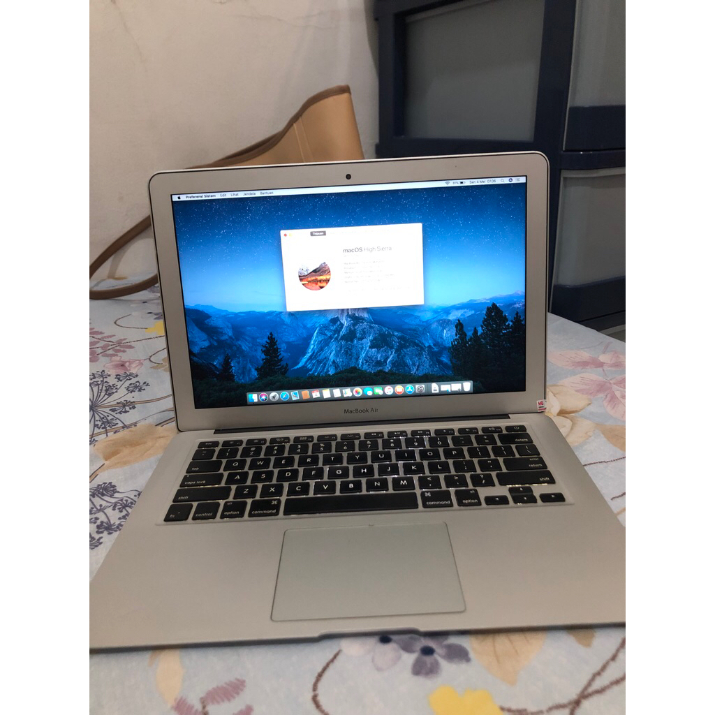 MacBook air 2011