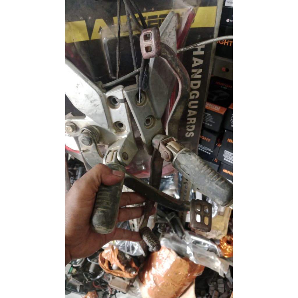 footstep depan vixion step depan vixion full set Original