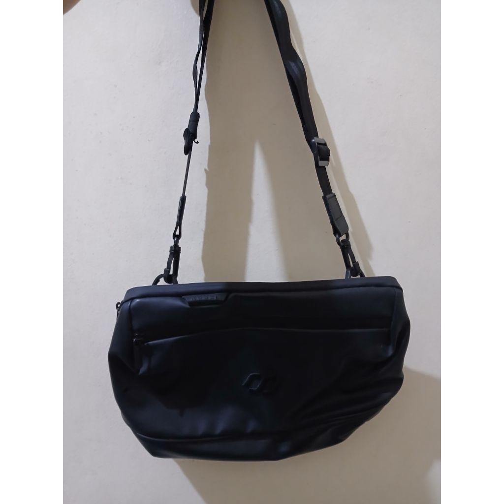 Preloved Tas Selempang/Handbag Rusel Pria/Wanita
