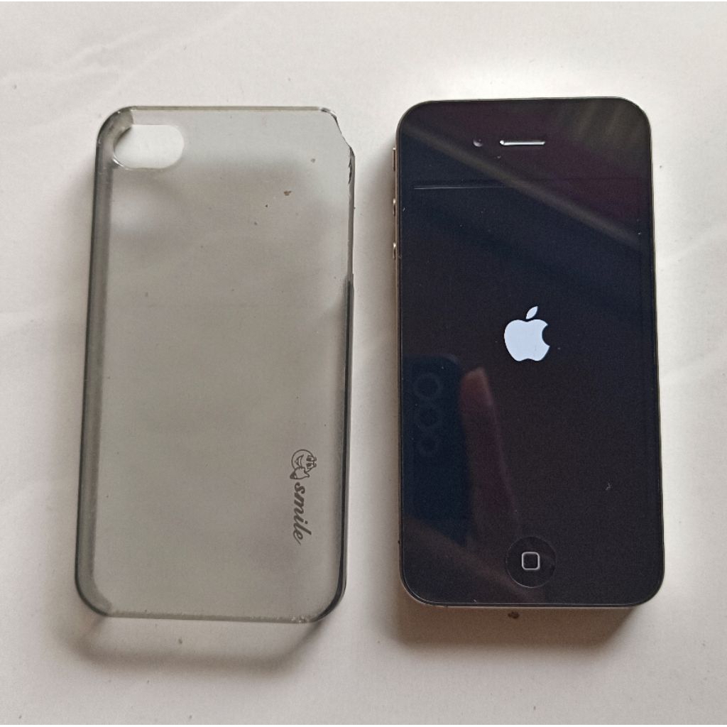 iphone 4 stuck logo. bahan kanibal