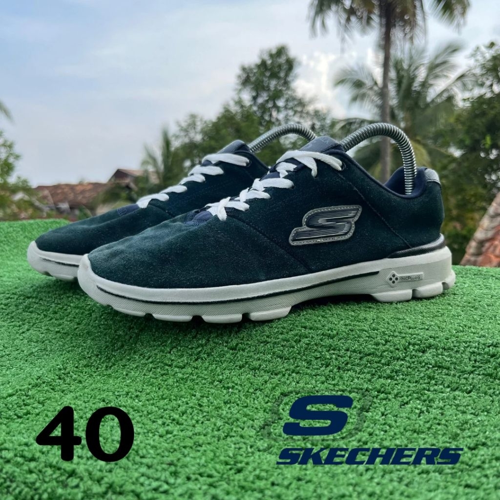 Skechers Go Walk 3