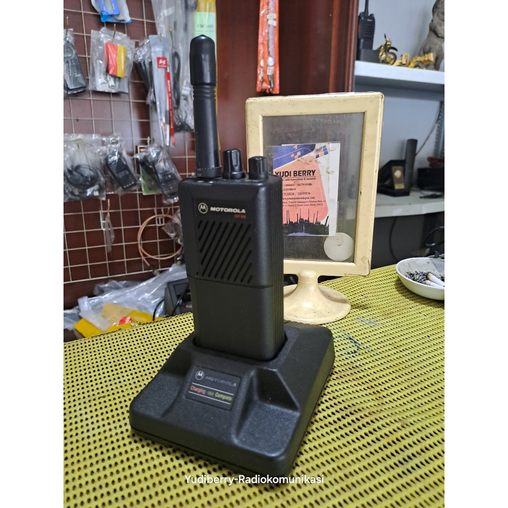 Ht Motorola Gp88 Frekuensi VHF Normal TX dan RX  Motorola Gp 88 Vhf Cocok dikoleksi