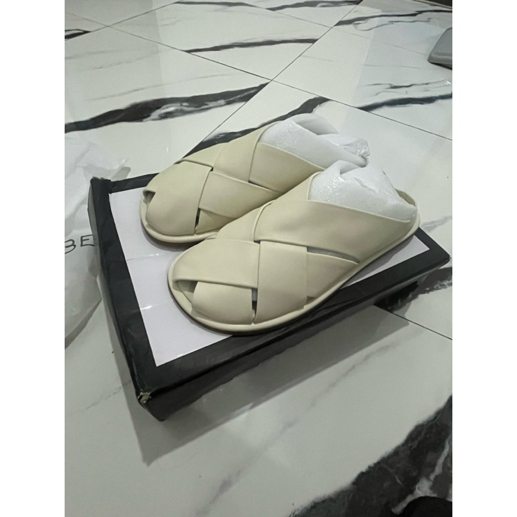Sandal Wanita Obermain
