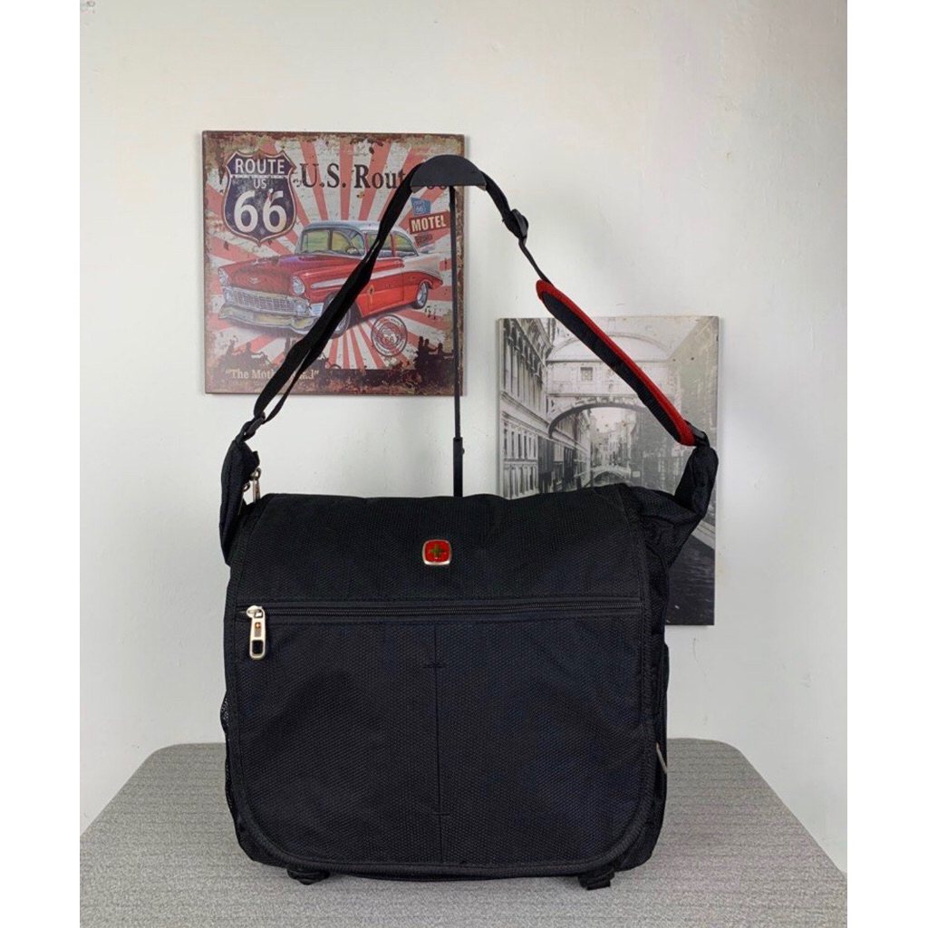 Wenger slingbag tas pria