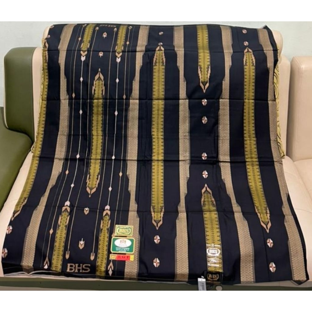 SARUNG BHS SGF GOLD SUTERA SPUNSILK 210 HITAM LIMITED