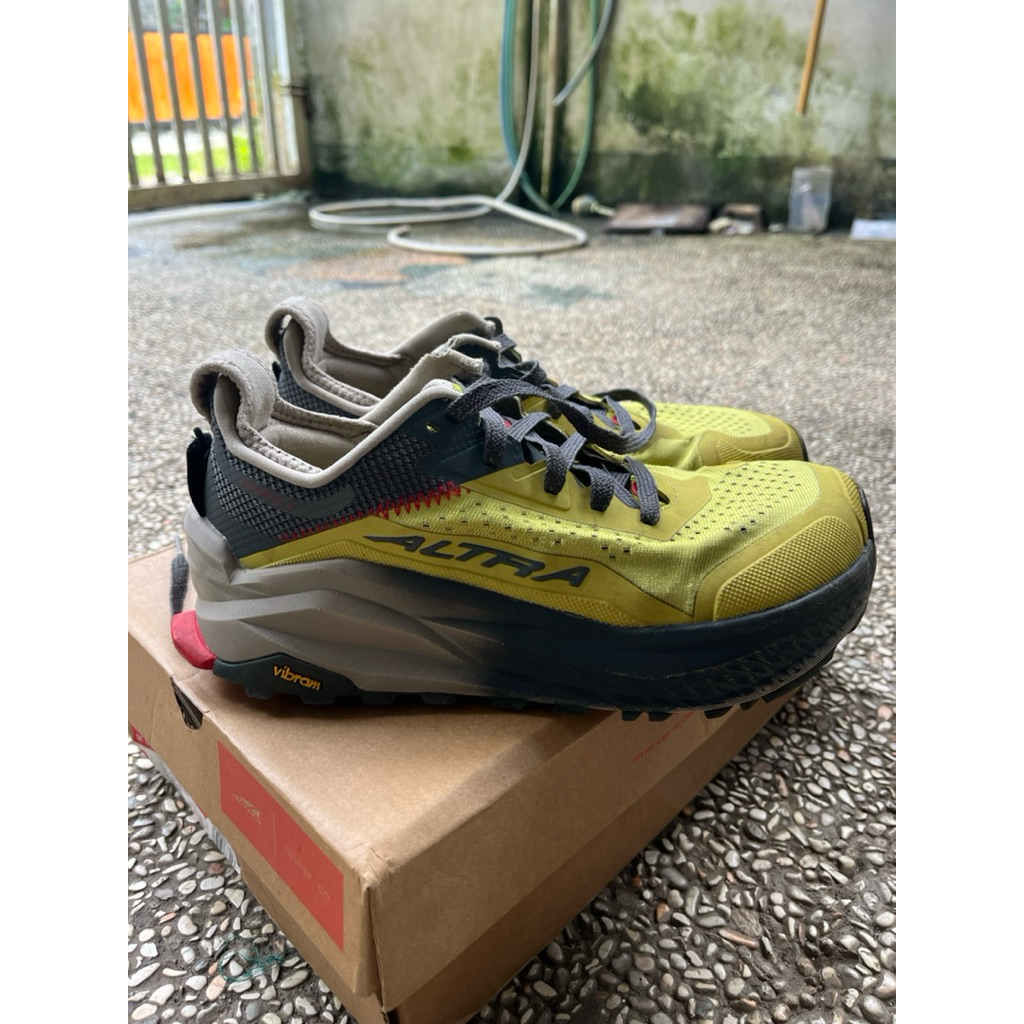 Altra alympus 6