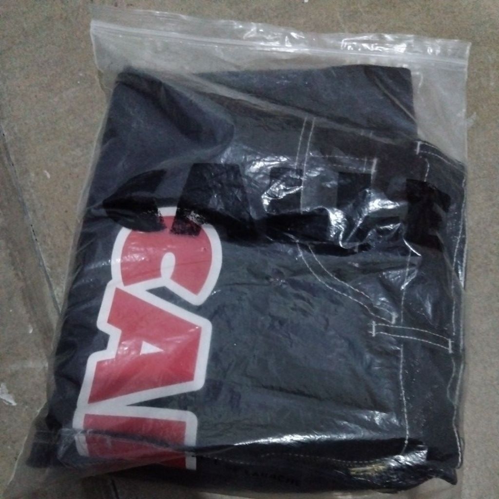 denim calle raw V2 size M nomin