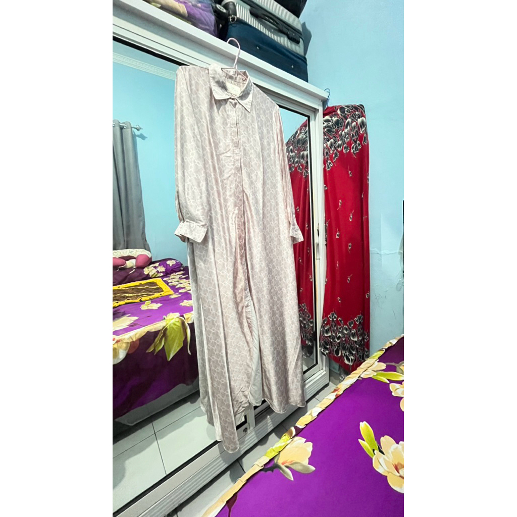 Dress Monogram Wearing Klamby PL