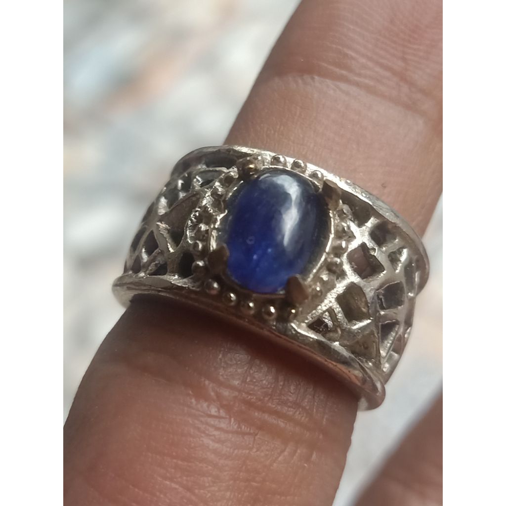 natural blue sapphire