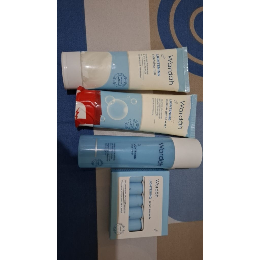 Preloved: Wardah Lightening Series Set (Kondisi Like New)