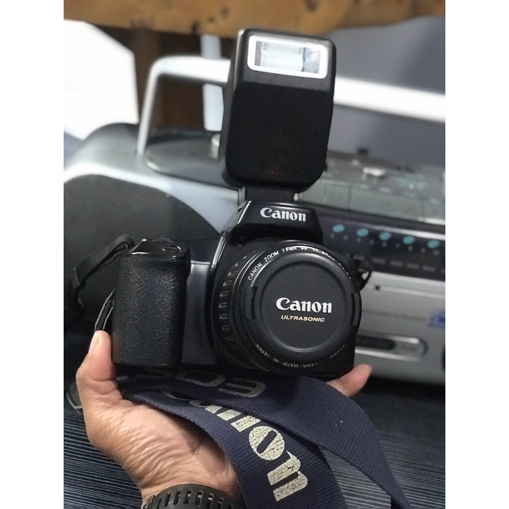 Camera Analog Canon 1000F