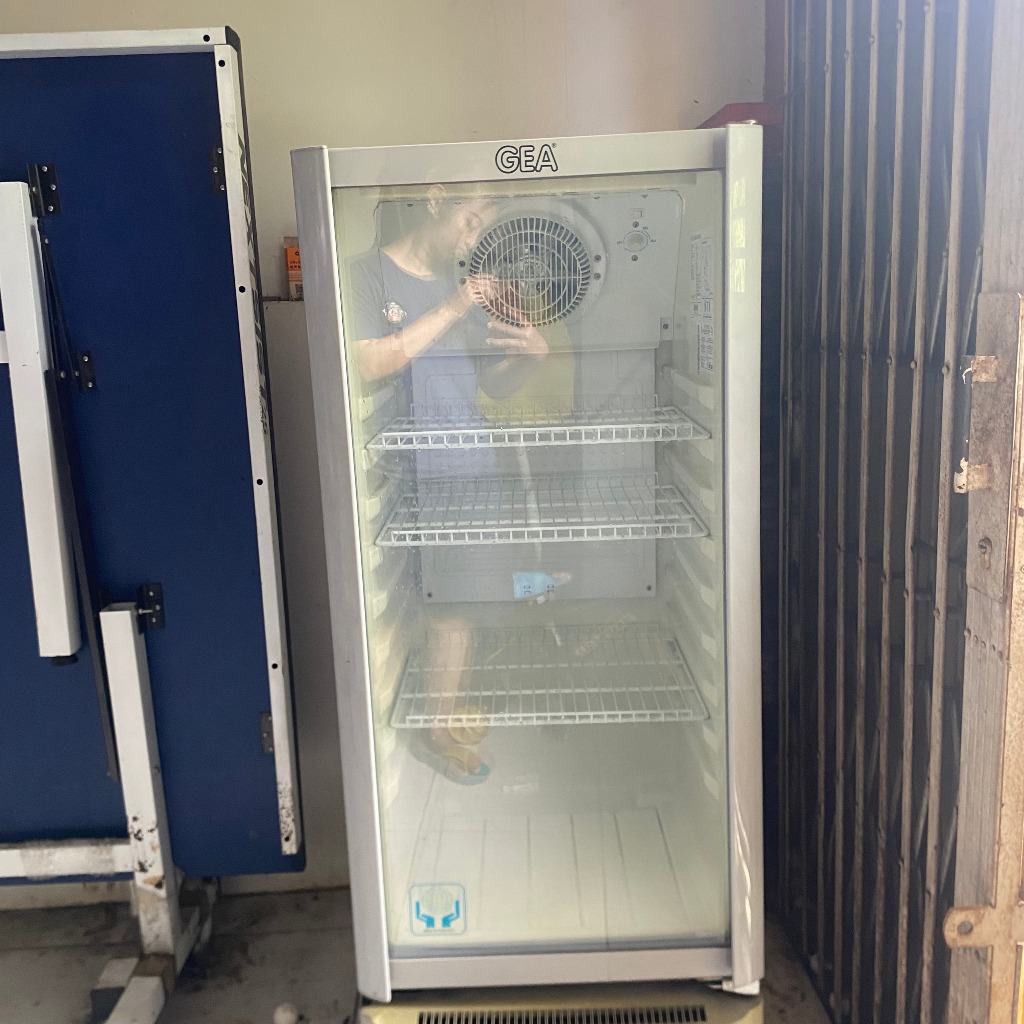 Kulkas Showcase Gea Expo 26FC / 26 FC 3 Rak 192 Display Cooler Kulkas display