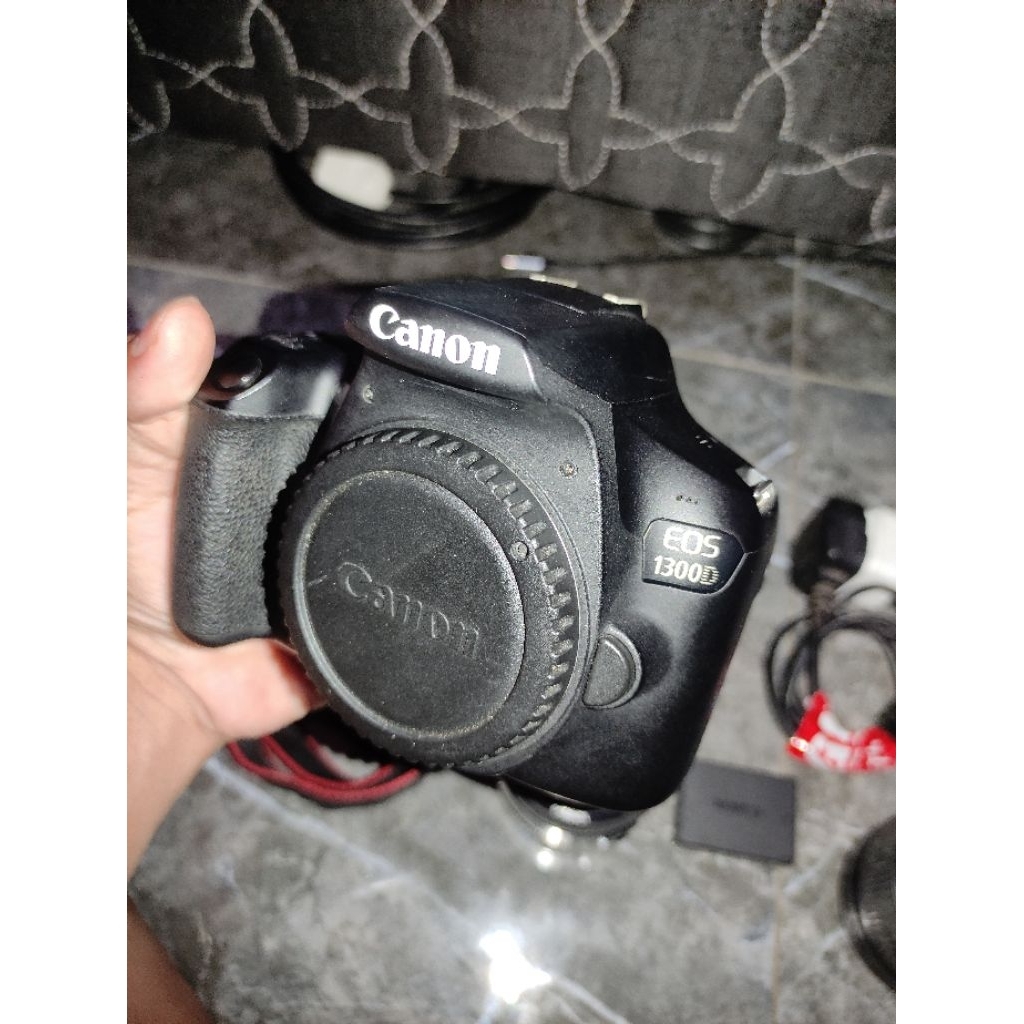 CANON 1300D Bekas