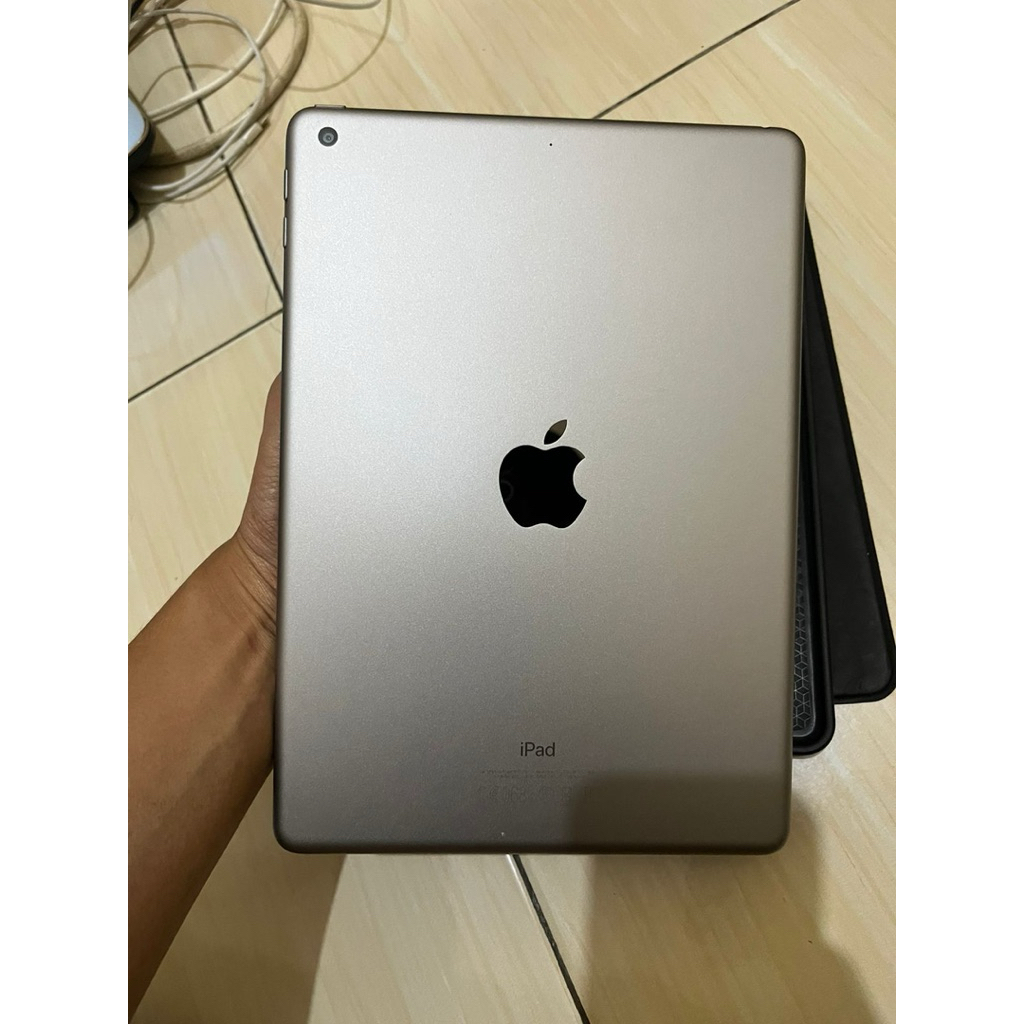 Apple Ipad 5 128gb wifi only second original - wifi only 128 gb