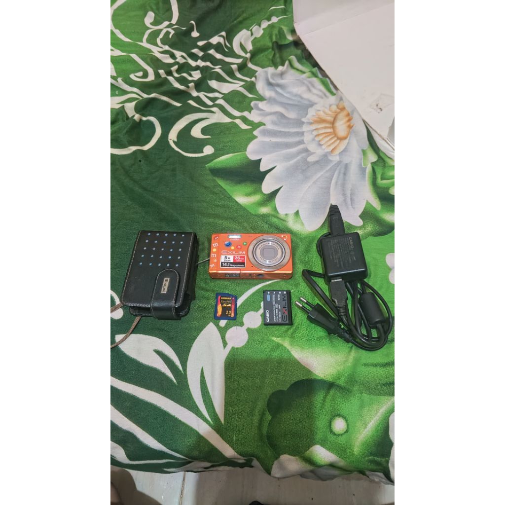 DIGICAM casio exilim ex zs5 full set no box