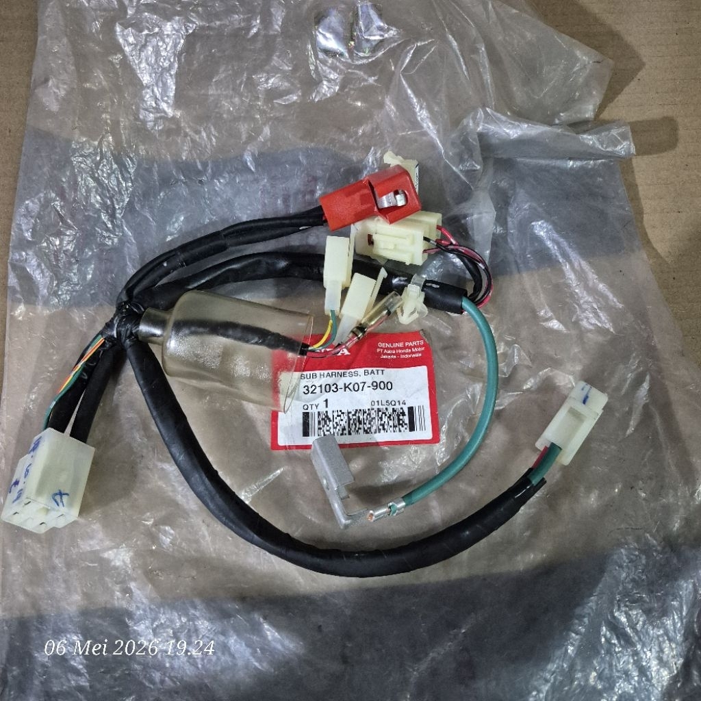 Sub hardness bateraii kabel bodi body accu akii honda blade new original ahm honda 32103-k07-900