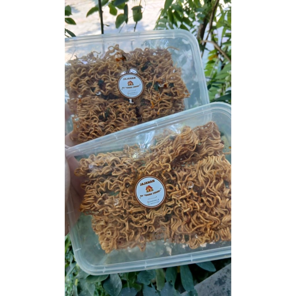 Mie kremes pedas asin manis daun jeruk150gram