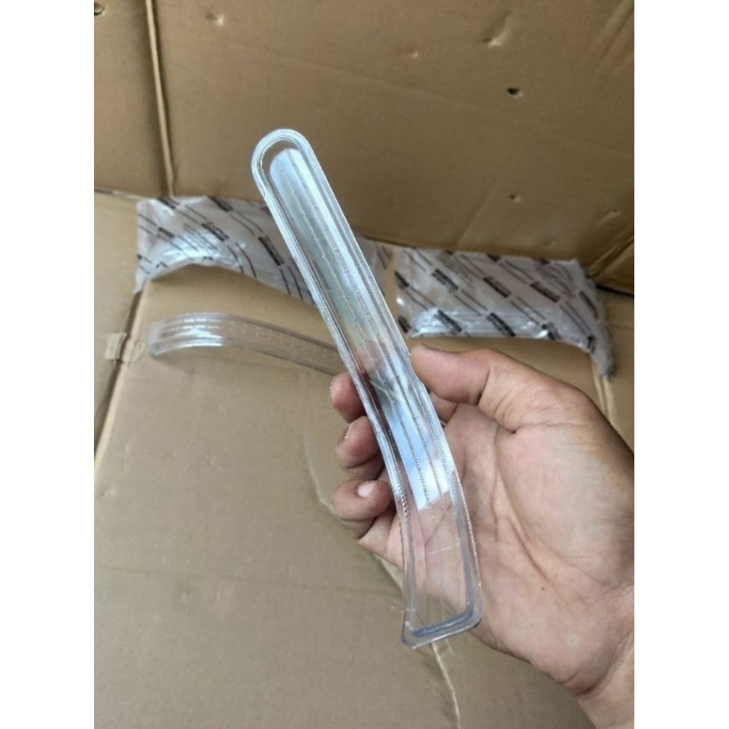 mika sen / riting spion mobil Agya / Ayla / original