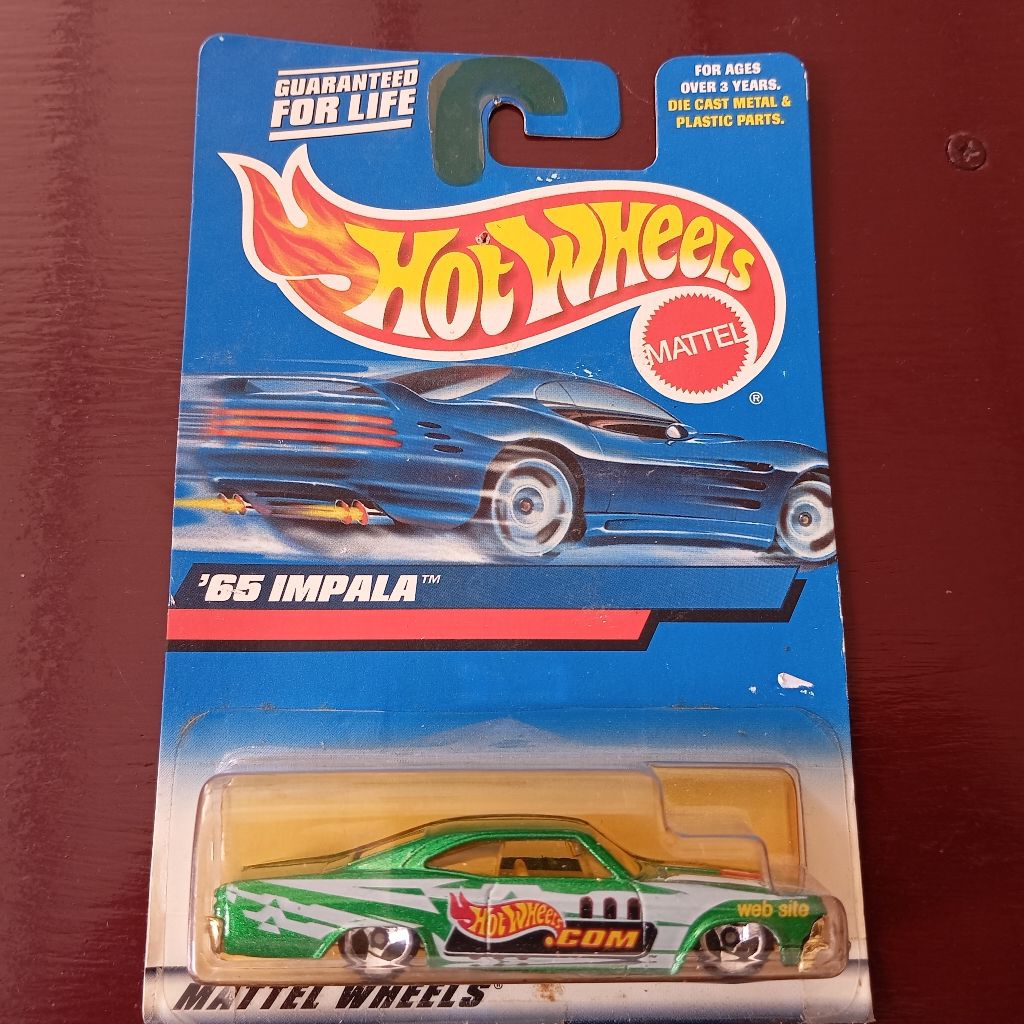 hot wheels 65 impala hijau blue card 1965 Chevy Chevrolet