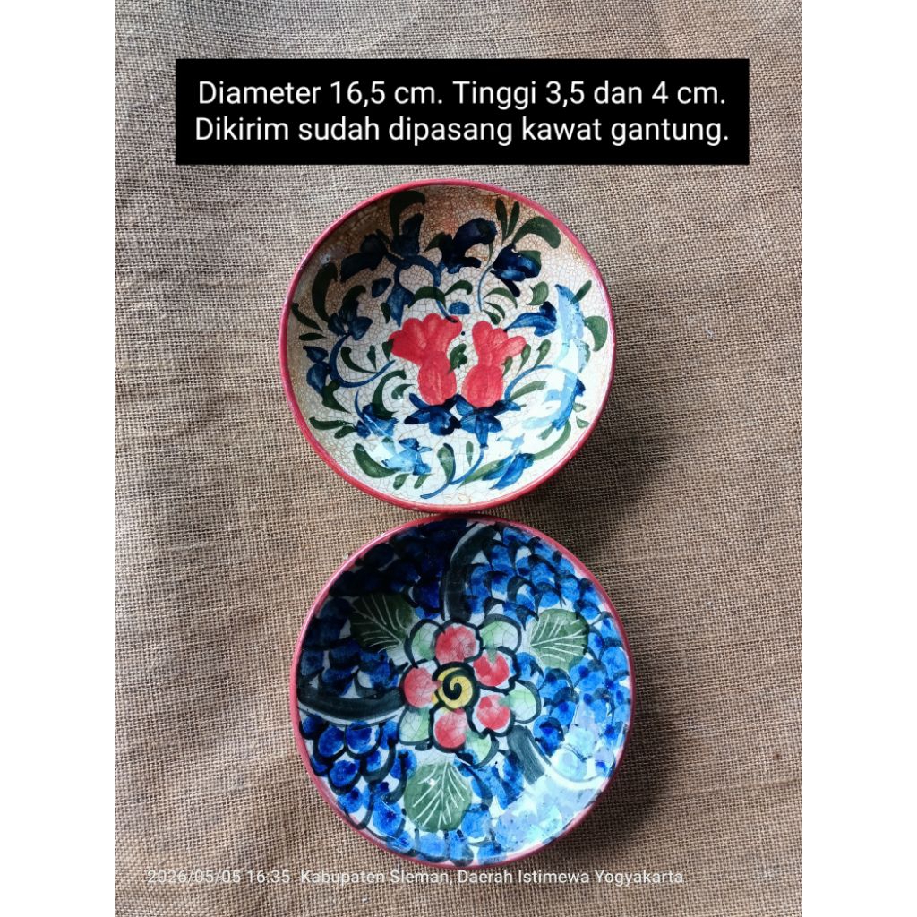 Diameter 16 cm 2 buah piring keramik lukis bunga di buat seperti kuno antik untuk hiasan dekorasi di