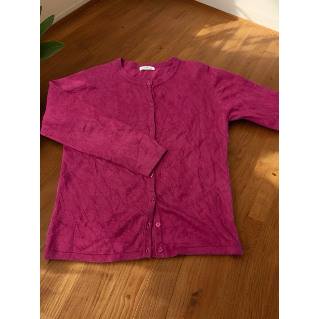 Cardigan warna magenta
