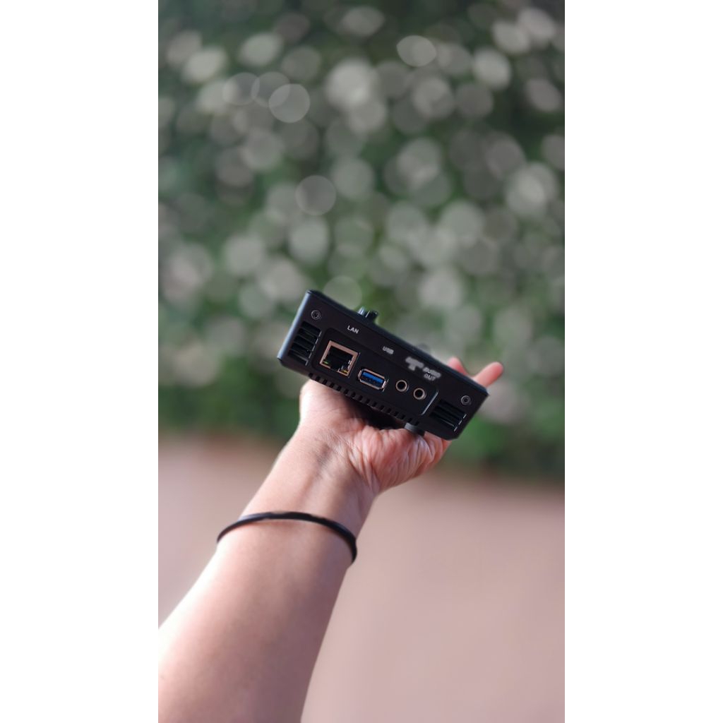 Feel World Livepro L1