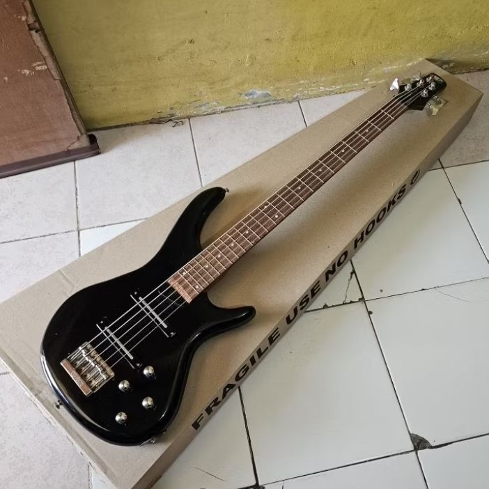 Bass ibanez SDGR 5 senar new