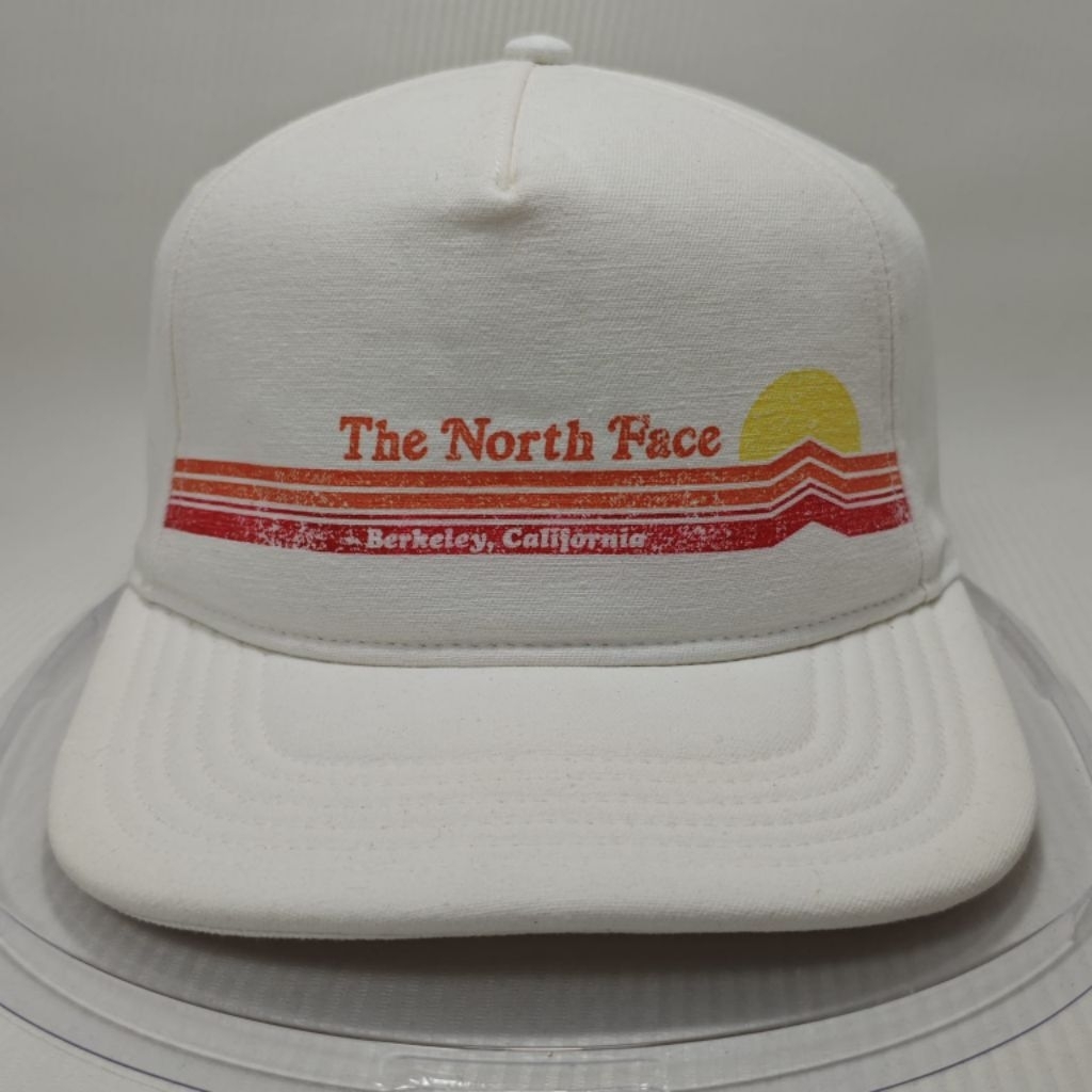 Topi TNF Berkeley California Retro Cap