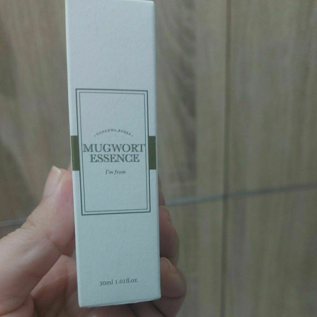 I'M FROM MUGWORT ESSENCE