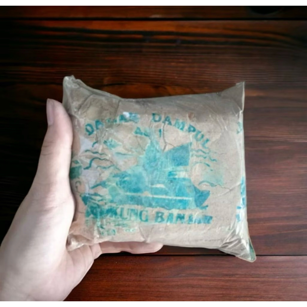Damar / Dempul jukung , bubuk halus penambal perahu bocor , dempul