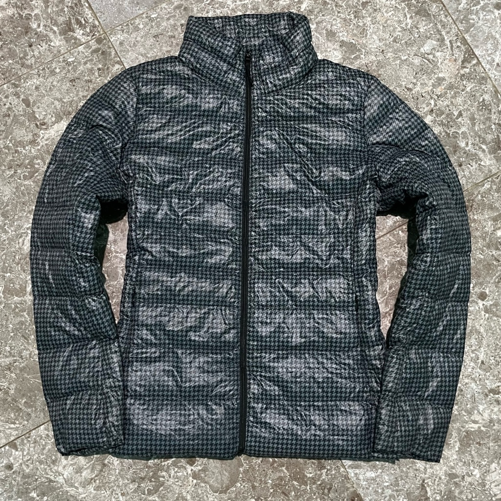 JAKET BULU ANGSA ULTRALIGHT UNIQLO
