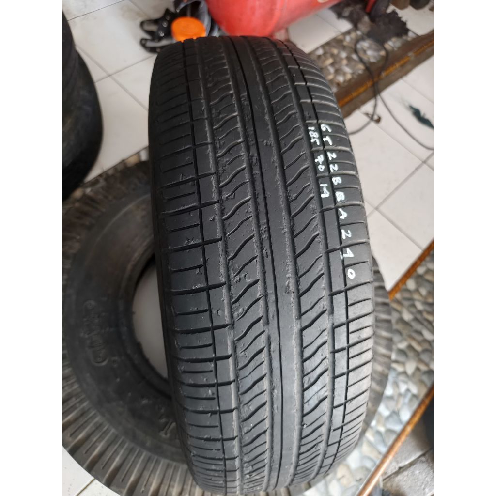 Ban Mobil bekas garitan Avanza Xenia GT Radial Champiro Ecotec 185 70 R14 88T tambalan 1 tahun pembu